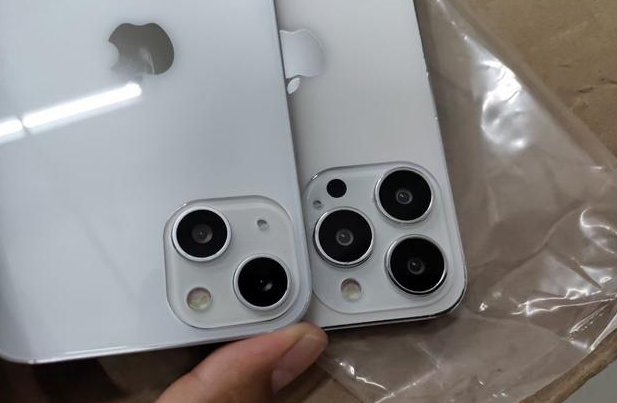 靖江苹果手机维修分享iPhone 13‌机模长什么样 