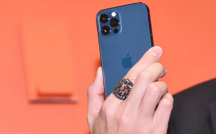 靖江苹果手机维修分享iPhone12系列重启方法教程 